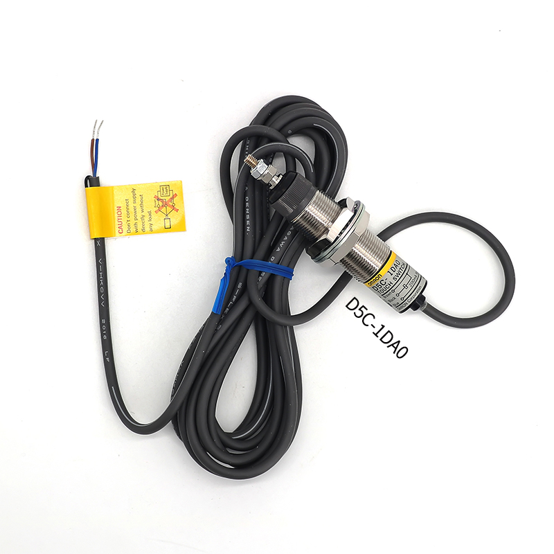 OMRON 欧姆龙 接触开关 D5C-1AA0