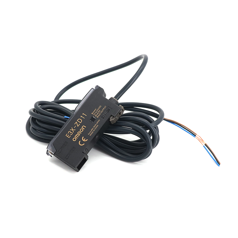 OMRON 欧姆龙 省配线接插件 E3X-CN12 5M