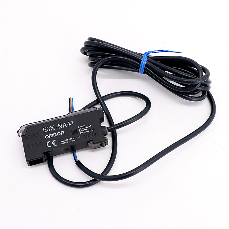 OMRON 欧姆龙 省配线接插件 E3X-CN12 5M