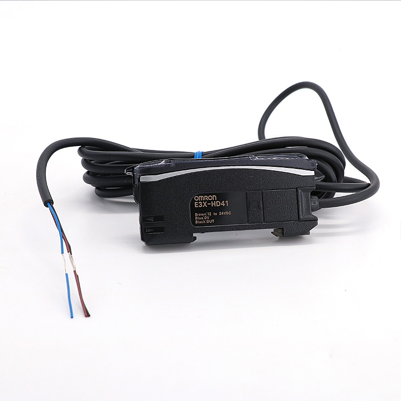 OMRON 欧姆龙 省配线接插件 E3X-CN12 5M