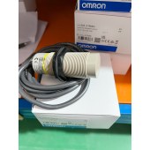 OMRON 欧姆龙 圆柱型传感器 E2K-X15ME2 2M