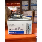 OMRON 欧姆龙 圆柱型传感器 E2K-X4ME2 2M