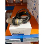 OMRON 欧姆龙 圆柱型传感器 E2K-X15MF2 2M