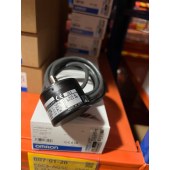 OMRON 欧姆龙 旋转编码器 E6C3-AG5C 256P/R 2M