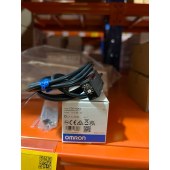 OMRON 欧姆龙 放大器内藏光电开关(中型)E3S-AD63 2M