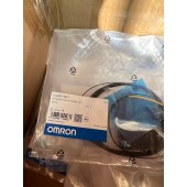 OMRON 欧姆龙 光纤传感器 E32-D21 2M