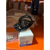 OMRON 欧姆龙 放大器内藏光电开关(中型)E3S-AD62 2M