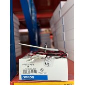 OMRON 欧姆龙 温度传感器系列 E52-P6FY 1M