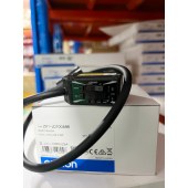 OMRON 欧姆龙 智能传感器内置放大器型激光传感器 ZX1-LD100A86 0.5M