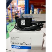 OMRON 欧姆龙 智能传感器内置放大器型激光传感器 ZX1-LD300A81 2M