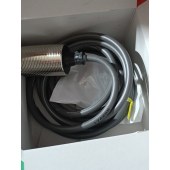 OMRON 欧姆龙 接近传感器 E2EY-X8C1 2M