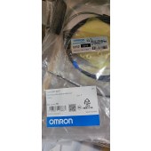 OMRON 欧姆龙 光纤传感器 E32-D211 2M