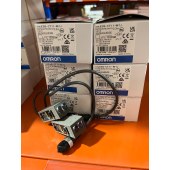 OMRON 欧姆龙 光电传感器 (金属外壳) E3S-CT11-M1J 0.3M BY OMS