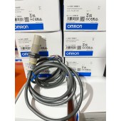 OMRON 欧姆龙 圆柱型传感器 E2K-X8ME1 2M