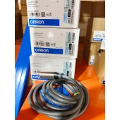 OMRON 欧姆龙 接近传感器 E2EY-X4C1 2M