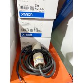 OMRON 欧姆龙 圆柱型传感器 E2K-X15ME1 2M