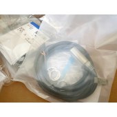 OMRON 欧姆龙 接近传感器 E2E-X7D1-U-Z 2M