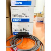 OMRON 欧姆龙 扁平型接近传感器 E2K-F10MC2 2M
