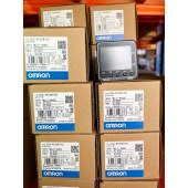 OMRON 欧姆龙 数字温控器 E5CC-RX2DSM-800