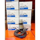 OMRON 欧姆龙 圆柱型传感器 E2K-X15MF1 2M
