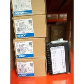 OMRON 欧姆龙 数字温控器 E5EC-RR2ASM-820
