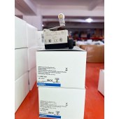 OMRON 欧姆龙 封闭式开关 D4MC-3030
