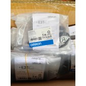 OMRON 欧姆龙 放大器内置型光电传感器 E3T-FT22 2M