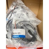 OMRON 欧姆龙 光纤传感器 E32-C11N 2M