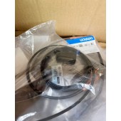 OMRON 欧姆龙 光纤传感器 E32-T11N 2M