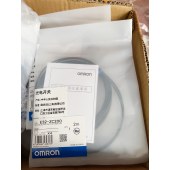 OMRON 欧姆龙 光纤传感器 E32-ZC200 2M