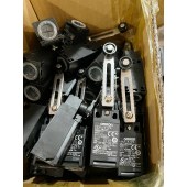 OMRON 欧姆龙 安全限位开关 D4NA-412G