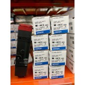 OMRON 欧姆龙 小型电磁锁定安全门开关 D4SL-N2HFG-D