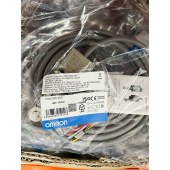 OMRON 欧姆龙 封闭式开关 
D4C-1220
