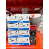 OMRON 欧姆龙 安全门开关 D4NS-1CF