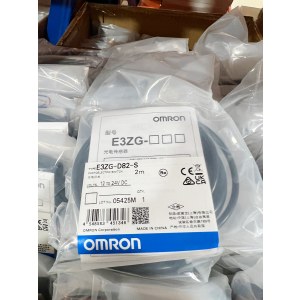 欧姆龙 E3ZG-D82-S 2M BY OMS