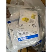 OMRON 欧姆龙 放大器内置型激光光电传感器 E3Z-LR61 2M