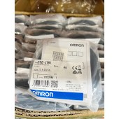 OMRON 欧姆龙 放大器内置型激光光电传感器 E3Z-LT81 2M