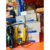 OMRON 欧姆龙 槽型光电传感器 E3S-GS3E4 2M