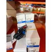 OMRON 欧姆龙 放大器内藏光电开关(中型)E3S-AD13 2M