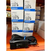 OMRON 欧姆龙 彩色光纤放大器 E3NX-CA11 2M