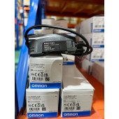 OMRON 欧姆龙 彩色光纤放大器 E3NX-CA51 2M
