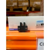 OMRON 欧姆龙 微型光电传感器 EE-SX670P