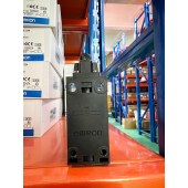 OMRON 欧姆龙 安全限位开关 D4NA-4132