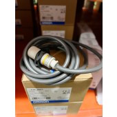 OMRON 欧姆龙 接近传感器 E2F-X5F1 2M BY OMS