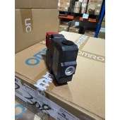OMRON 欧姆龙 电磁锁定安全门开关 D4JL-2NFA-C5