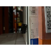 OMRON 欧姆龙 小型微动开关 VX-01-3A3