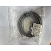 OMRON 欧姆龙 封闭式开关 
D4C-2203