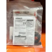 OMRON 欧姆龙 放大器内置型光电传感器 E3T-FL13 2M