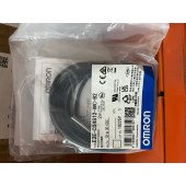 OMRON 欧姆龙 小径型接近传感器 E2E-C04S12-WC-B2 2M OMS