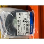 OMRON 欧姆龙 小径型接近传感器 E2E-S05N03-WC-B2 2M OMS
